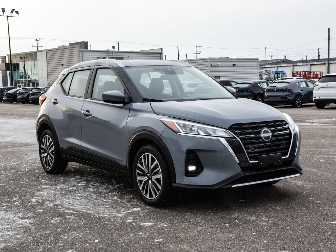 2024 Nissan Kicks SV FWD Photo4