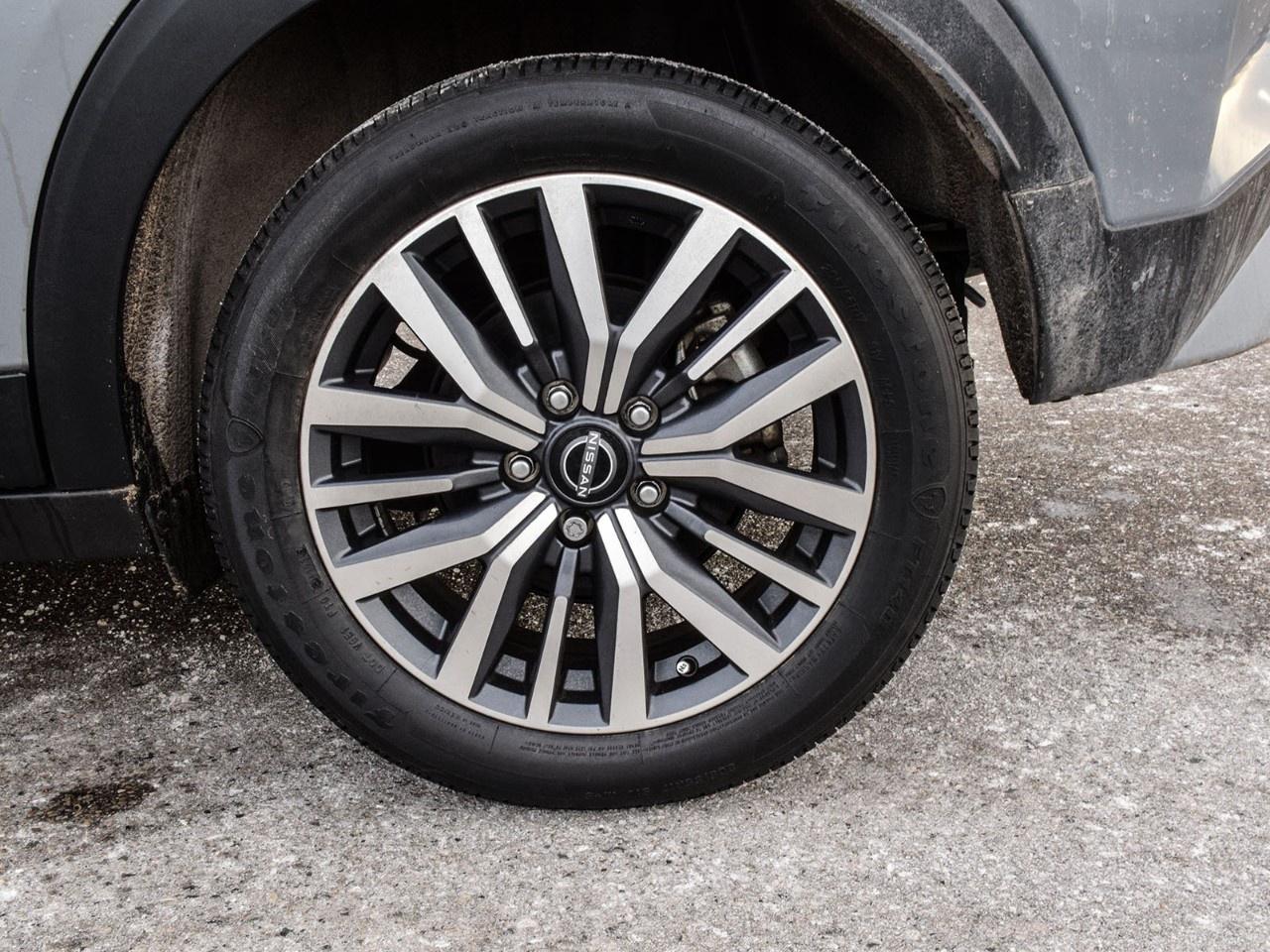 2024 Nissan Kicks SV FWD Photo