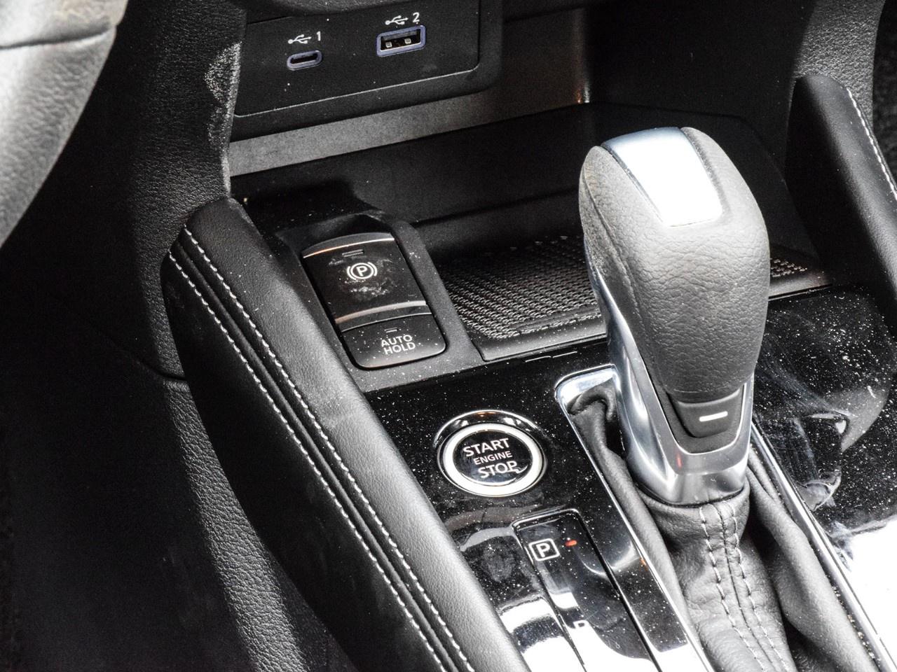 2024 Nissan Kicks SV FWD Photo