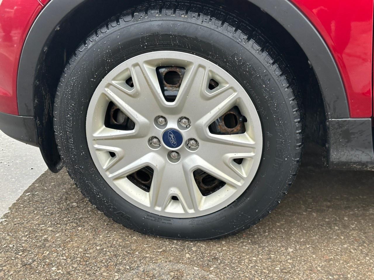 2017 Ford Escape 4WD 4DR TITANIUM Photo