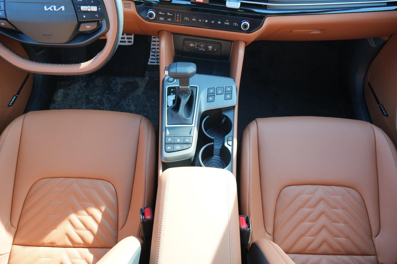 2026 Kia Sportage X-Line Limited AWD w/Brown Interior Photo