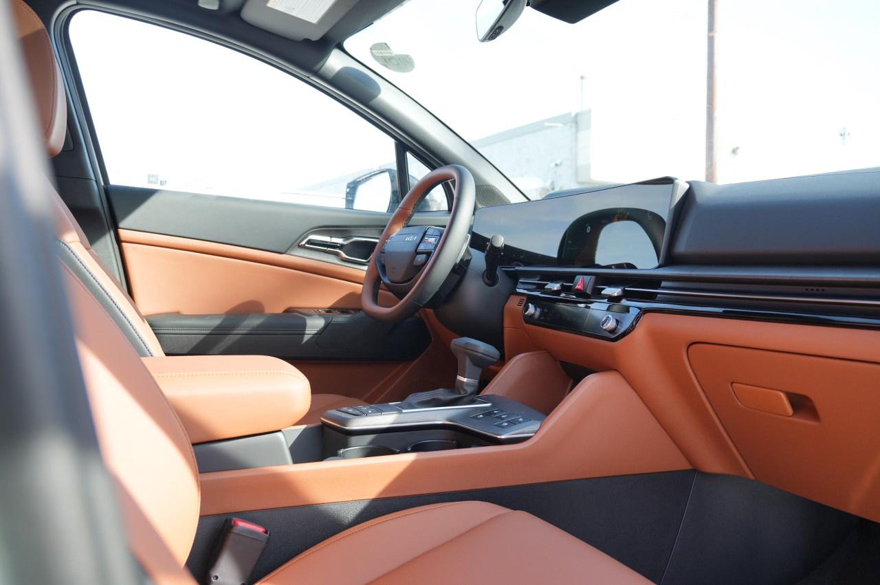 2026 Kia Sportage X-Line Limited AWD w/Brown Interior Photo