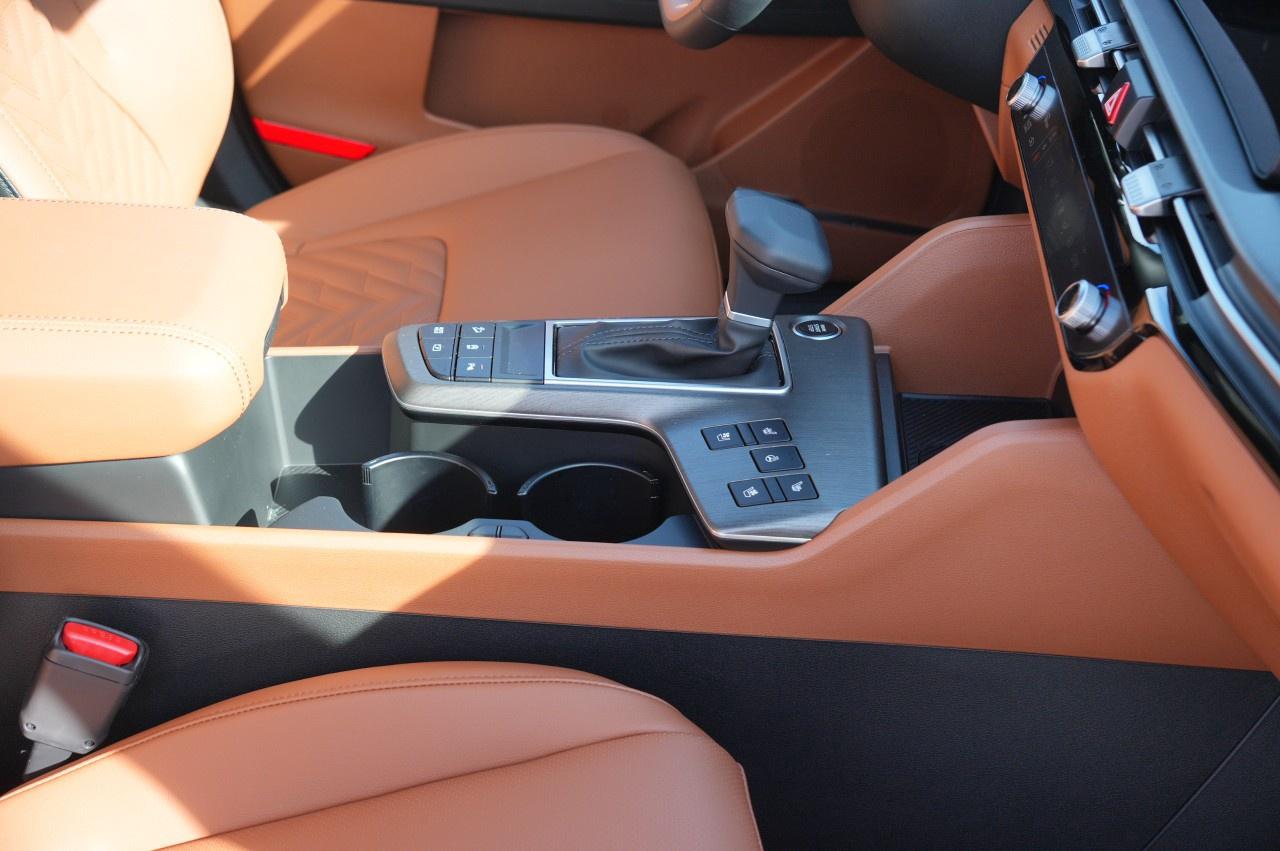 2026 Kia Sportage X-Line Limited AWD w/Brown Interior Photo