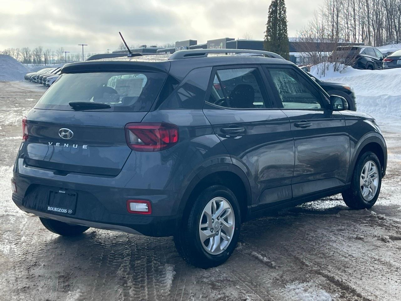 2026 Hyundai Venue Preferred IVT Photo