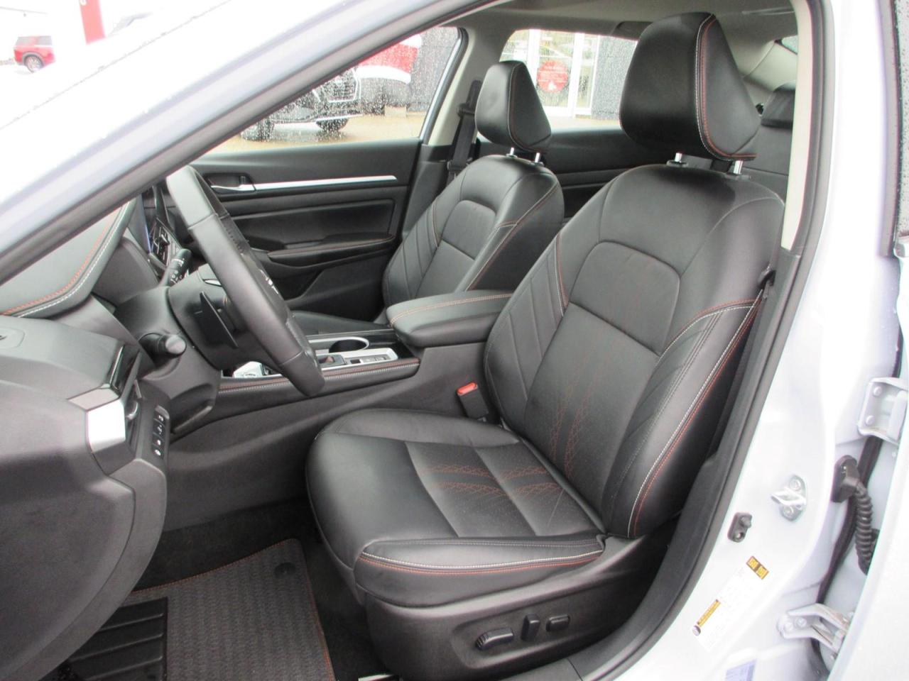 2024 Nissan Altima SR Photo