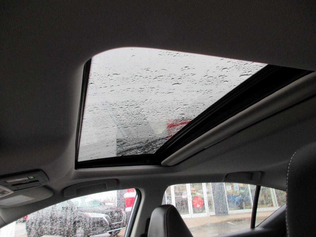 2024 Nissan Altima SR Photo