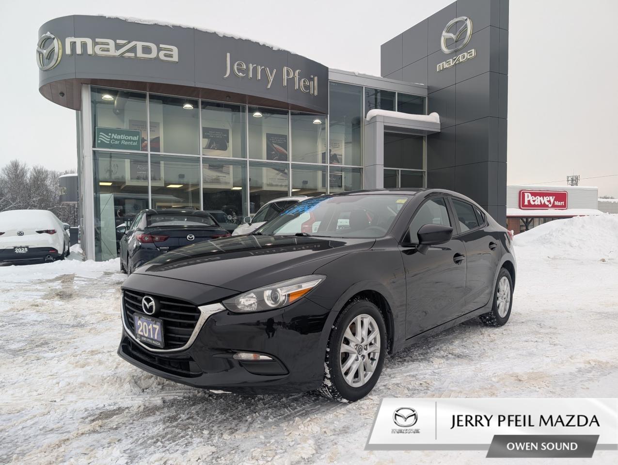 2017 Mazda MAZDA3 GX Photo