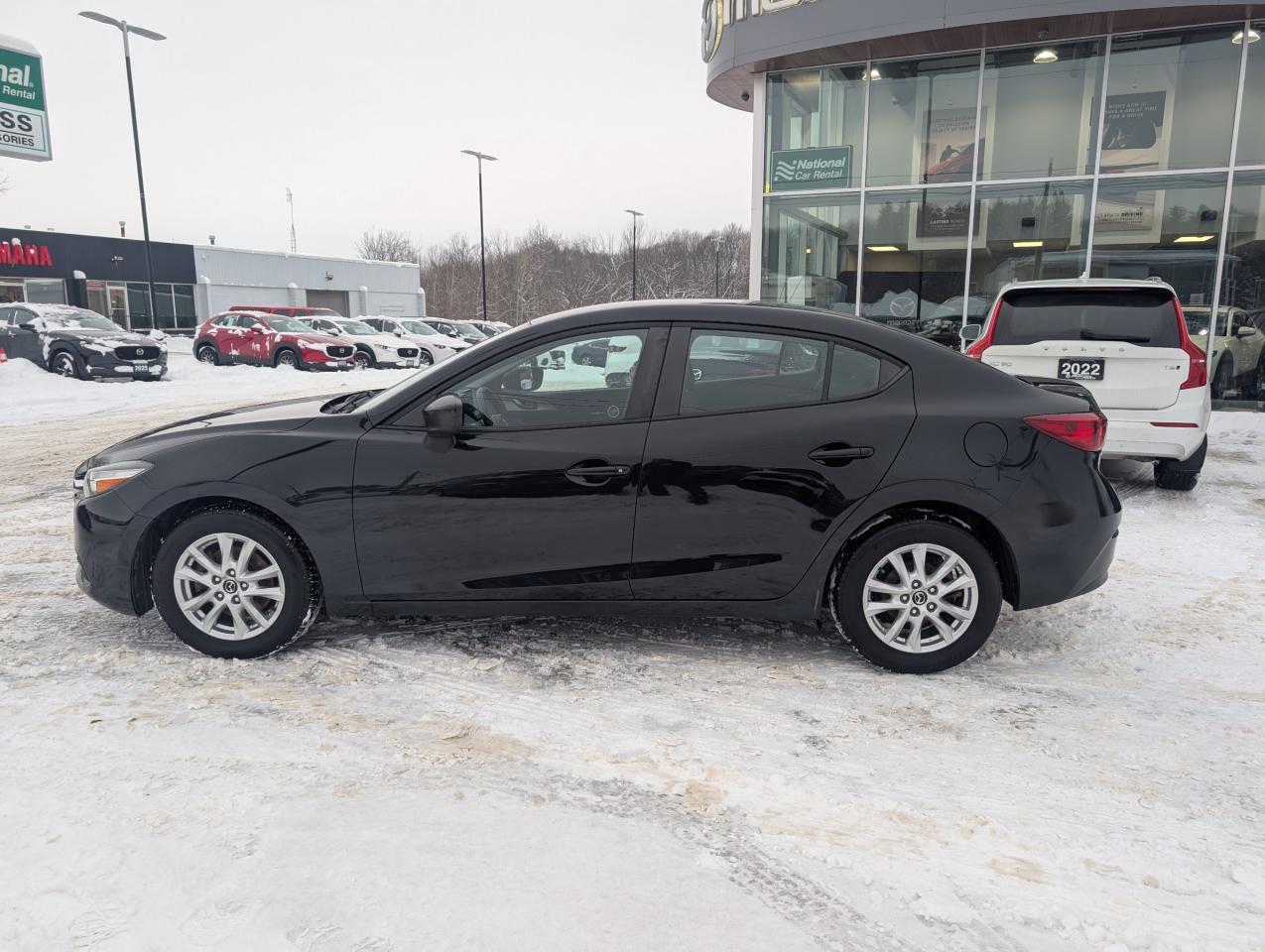 2017 Mazda MAZDA3 GX Photo