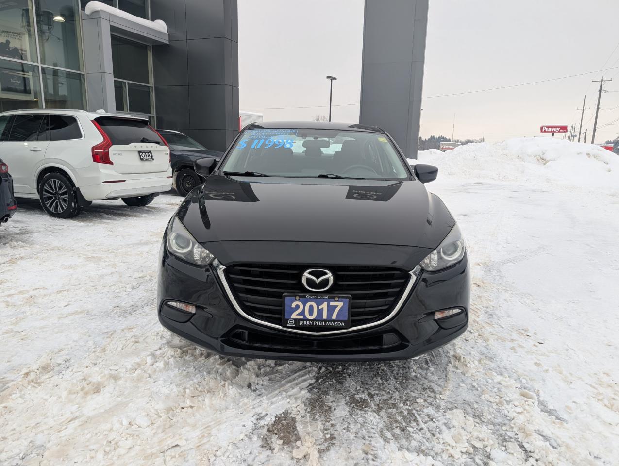 2017 Mazda MAZDA3 GX Photo