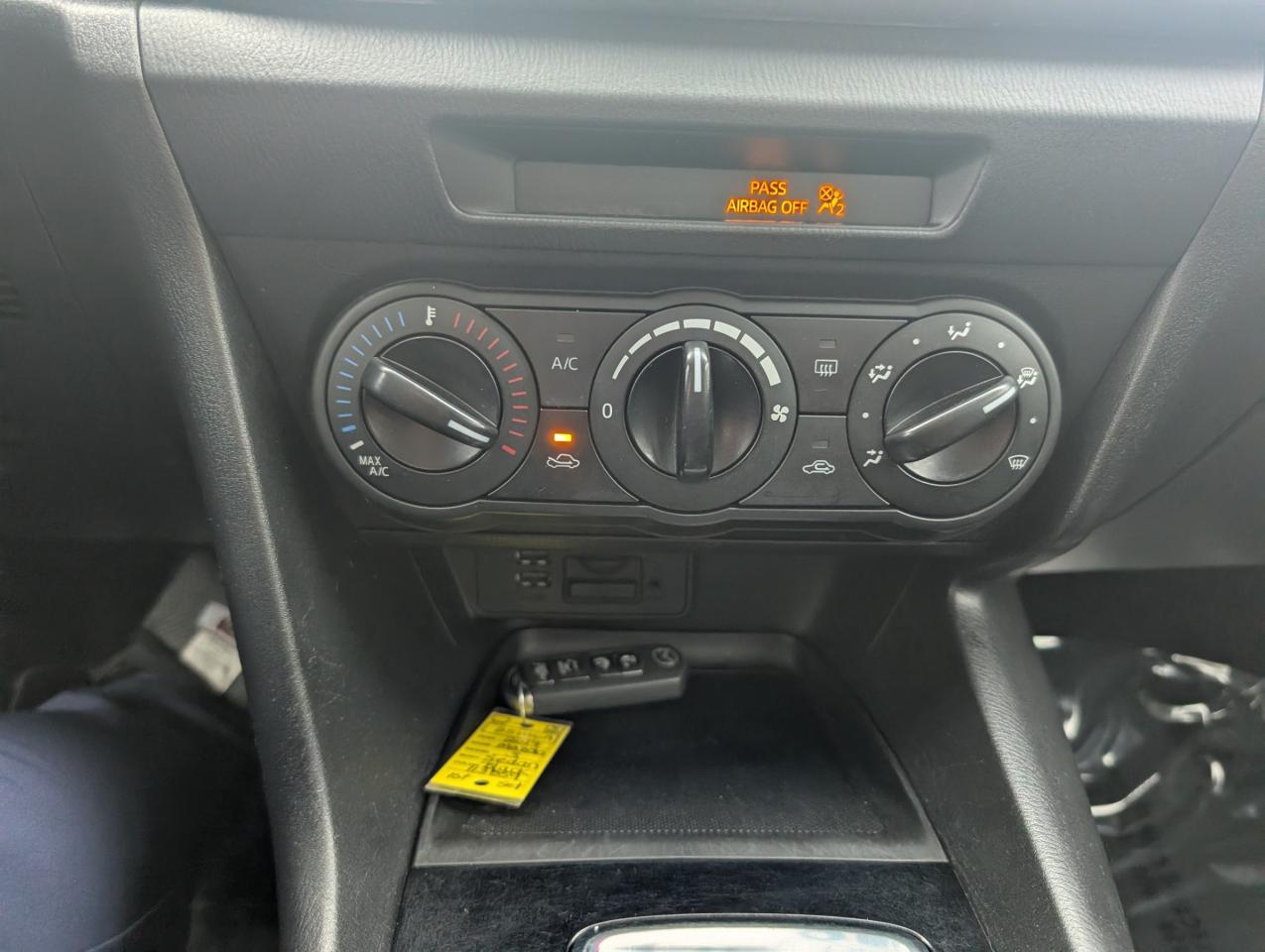 2017 Mazda MAZDA3 GX Photo