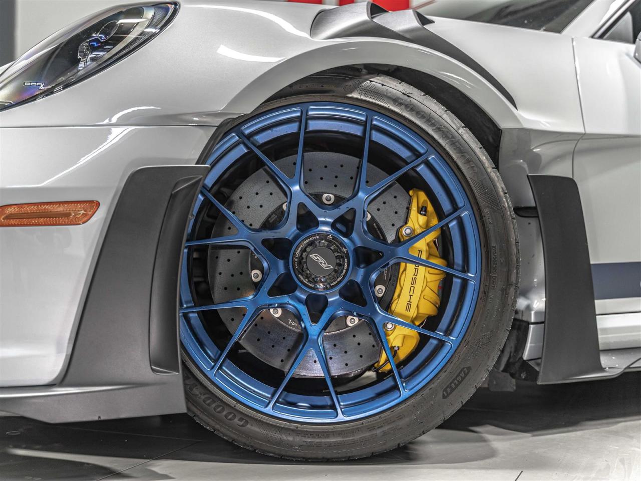 2025 Porsche 911 GT3 RS|CERAMIC BRAKES|SPORT EXHAUST|BOSE|PASM|PTV Photo2