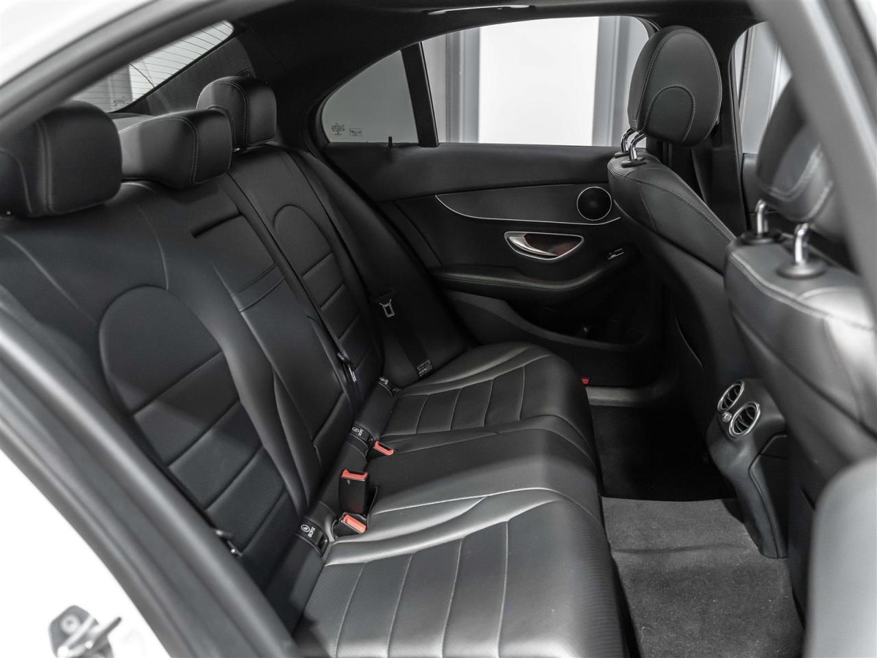 2019 Mercedes-Benz C 300 C 300|AMG PKG|BLINDSPOT|360CAM|NAVI|PANO|LOADED Photo