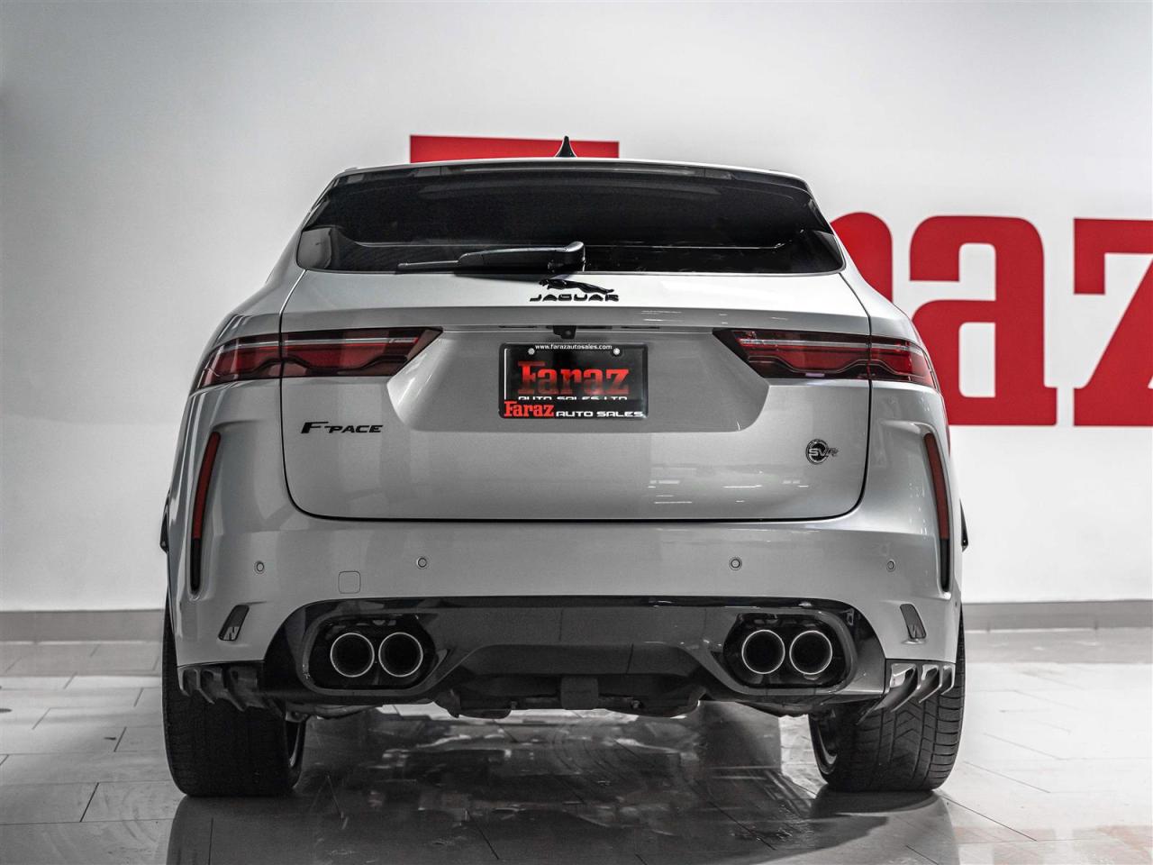 2022 Jaguar F-PACE SVR|550HP|ADAPT CRUISE|360CAM|MERIDIAN|LOADED Photo3