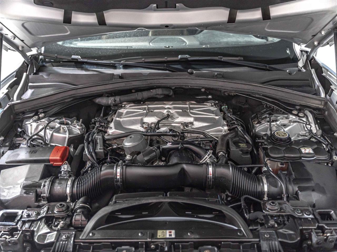 2022 Jaguar F-PACE SVR|550HP|ADAPT CRUISE|360CAM|MERIDIAN|LOADED Photo