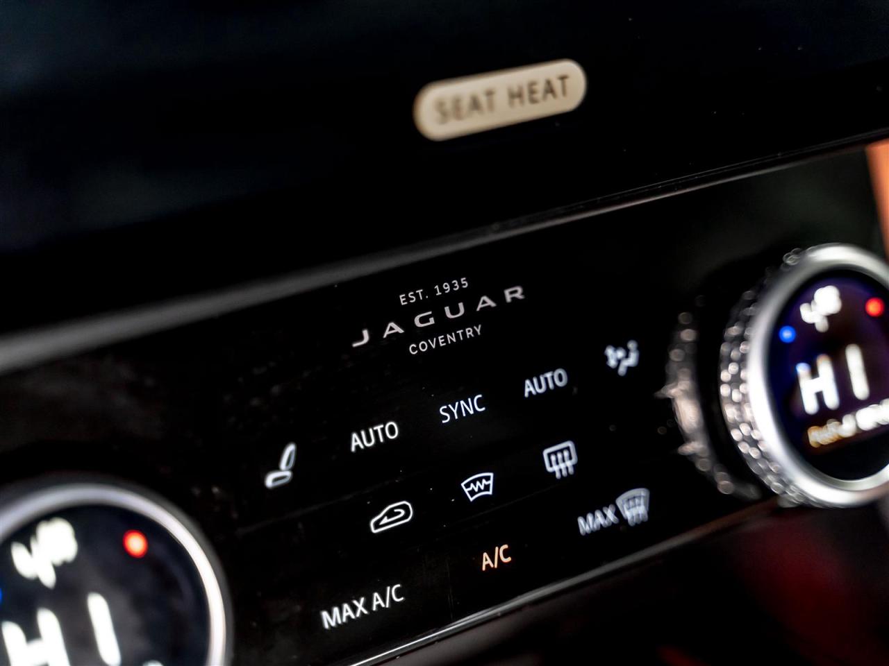 2022 Jaguar F-PACE SVR|550HP|ADAPT CRUISE|360CAM|MERIDIAN|LOADED Photo