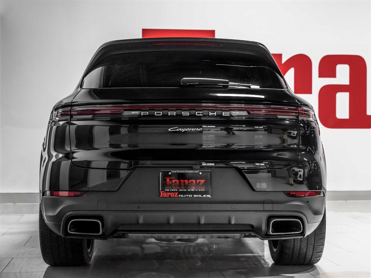2024 Porsche Cayenne PREMIUM PLUS|21 SPYDER WHEELS|ADAPT CRUISE Photo3