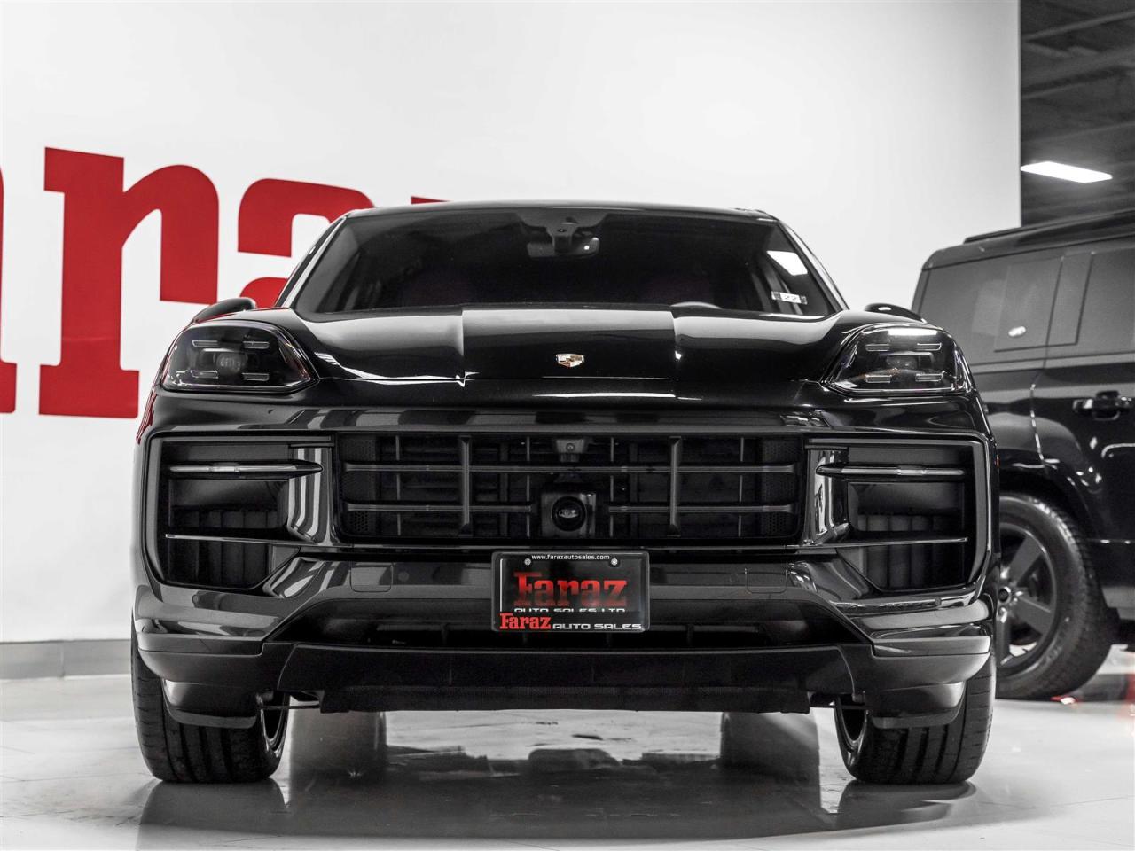 2024 Porsche Cayenne PREMIUM PLUS|21 SPYDER WHEELS|ADAPT CRUISE Photo