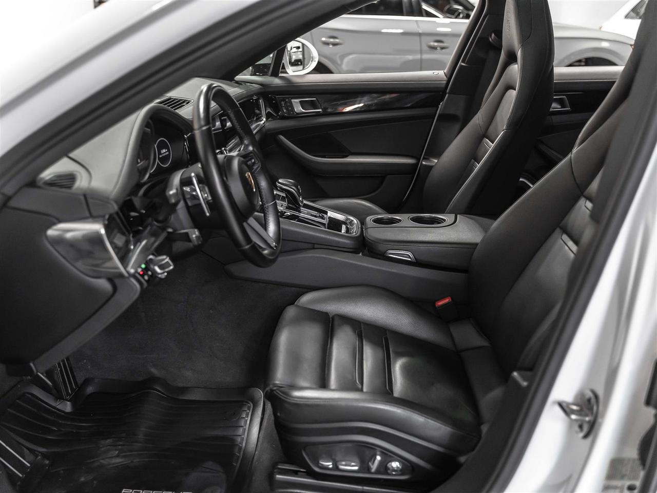 2021 Porsche Panamera 4|Premium Pkg Plus|PASM|21 Spyder Design Wheels Photo