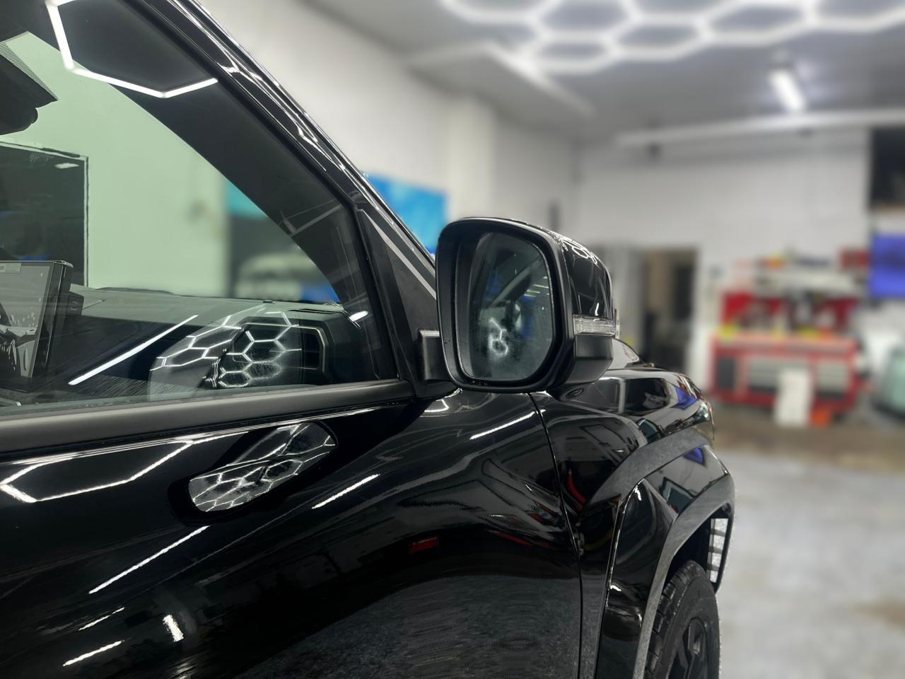 2025 Toyota 4Runner Platinum | Hybrid | Running Boards Photo