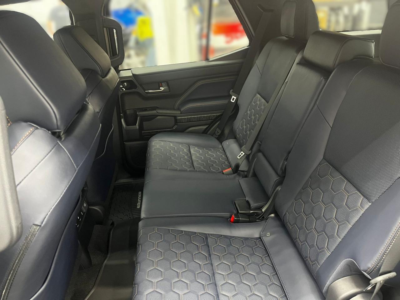 2025 Toyota 4Runner Platinum | Hybrid | Running Boards Photo