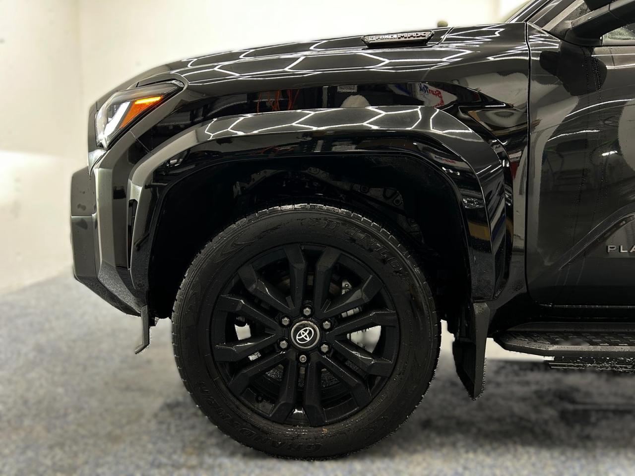 2025 Toyota 4Runner Platinum | Hybrid | Running Boards Photo