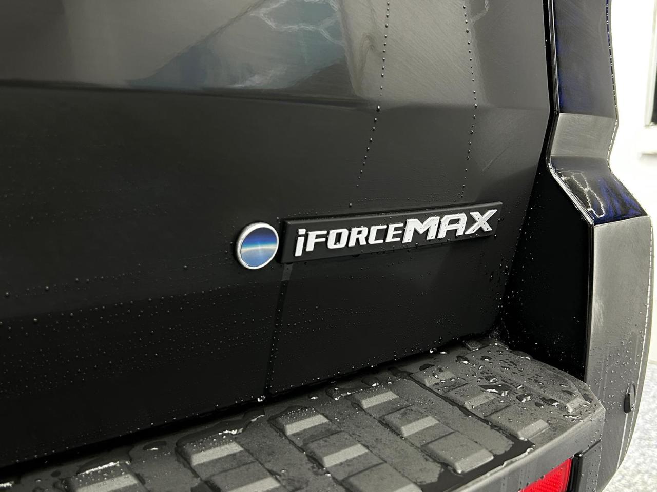 2025 Toyota 4Runner Platinum | Hybrid | Running Boards Photo