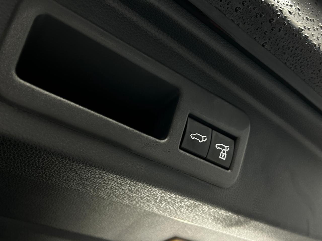 2025 Toyota 4Runner Platinum | Hybrid | Running Boards Photo