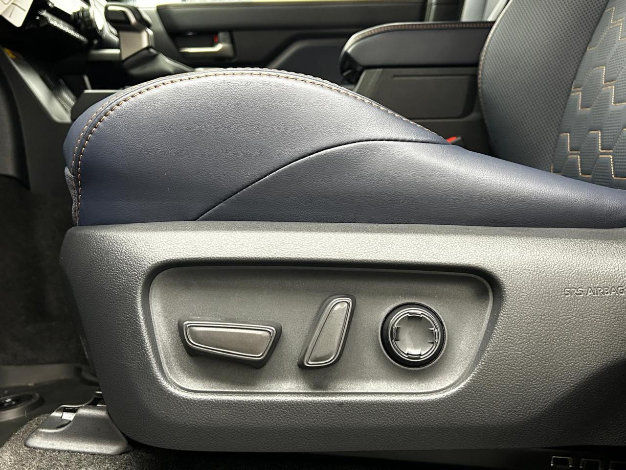 2025 Toyota 4Runner Platinum | Hybrid | Running Boards Photo