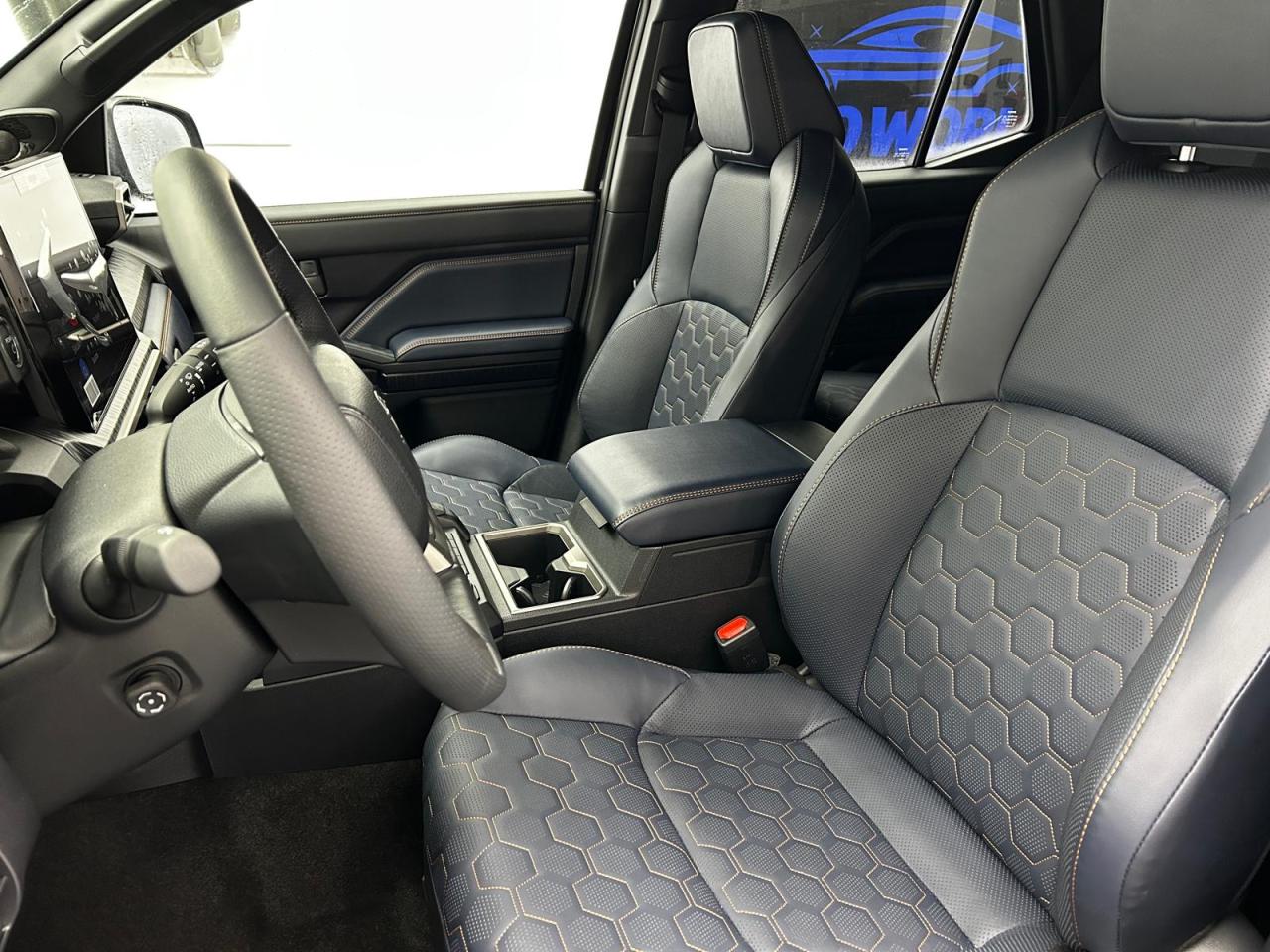 2025 Toyota 4Runner Platinum | Hybrid | Running Boards Photo