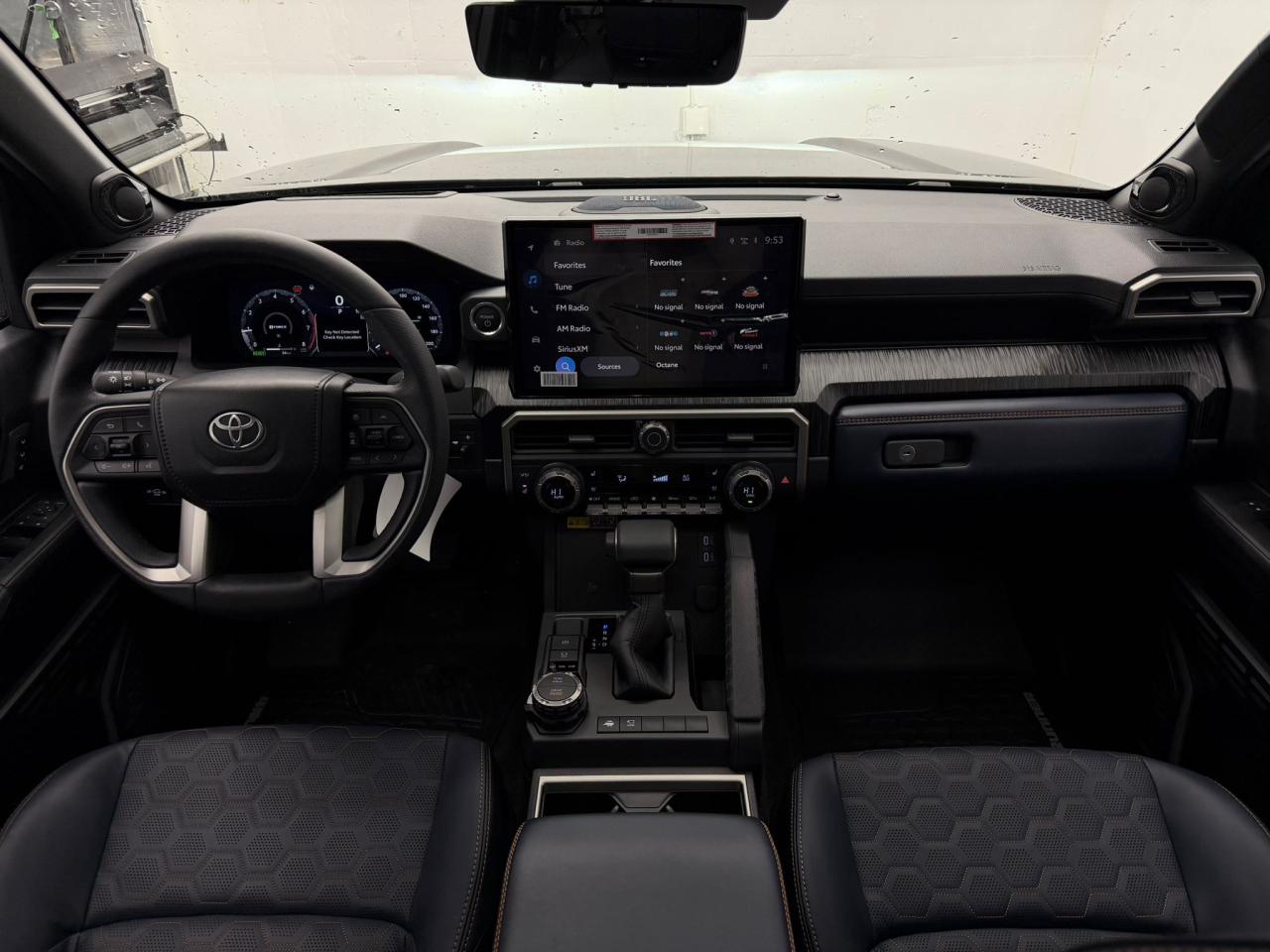 2025 Toyota 4Runner Platinum | Hybrid | Running Boards Photo