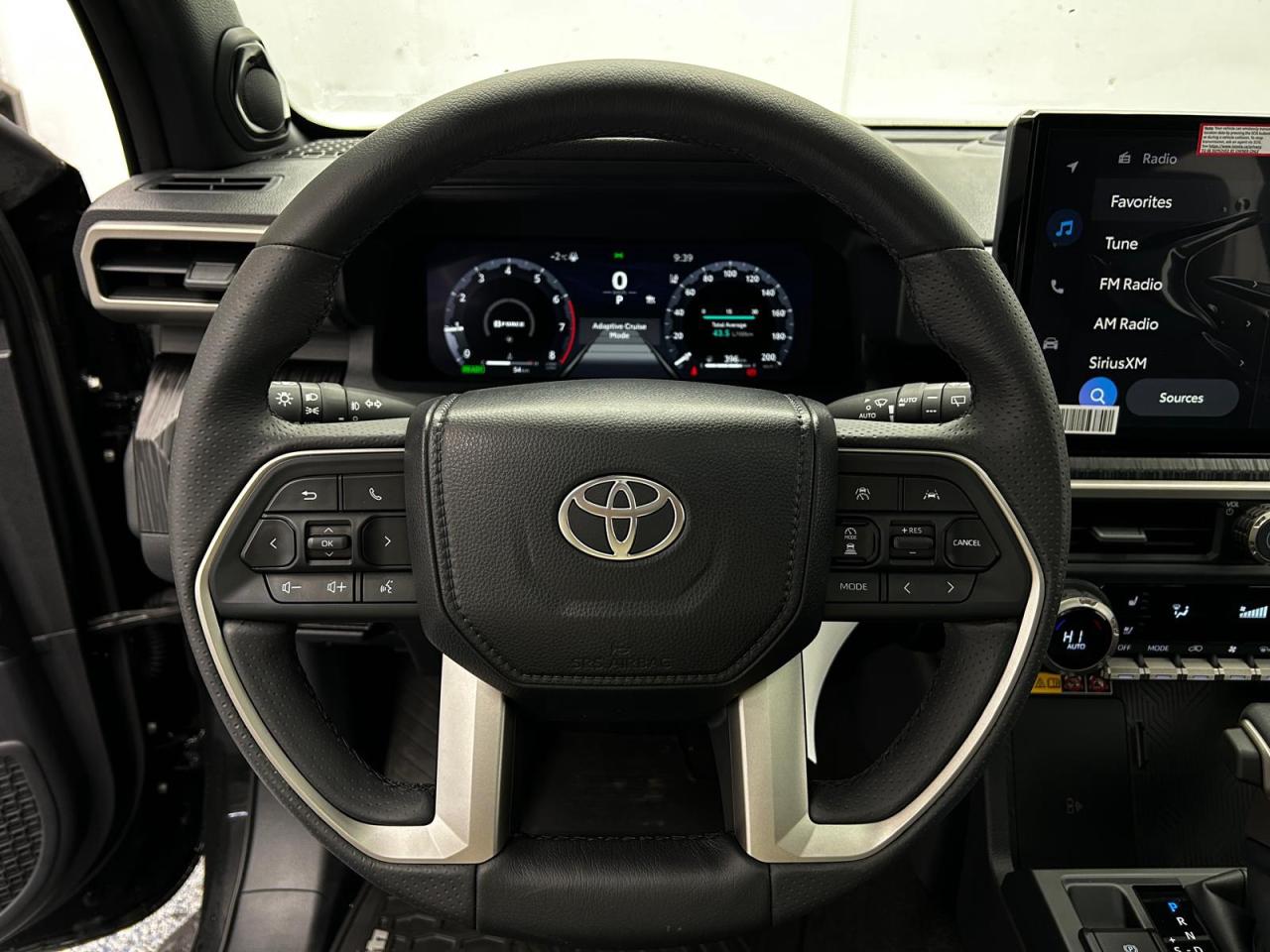 2025 Toyota 4Runner Platinum | Hybrid | Running Boards Photo