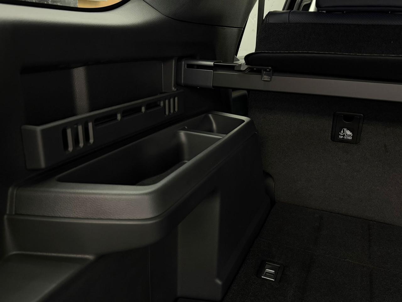 2025 Toyota 4Runner Platinum | Hybrid | Running Boards Photo