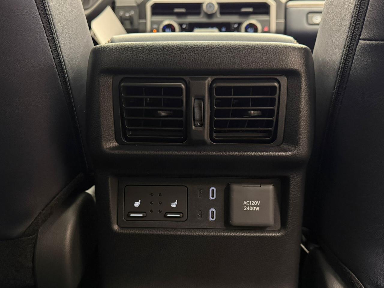 2025 Toyota 4Runner Platinum | Hybrid | Running Boards Photo