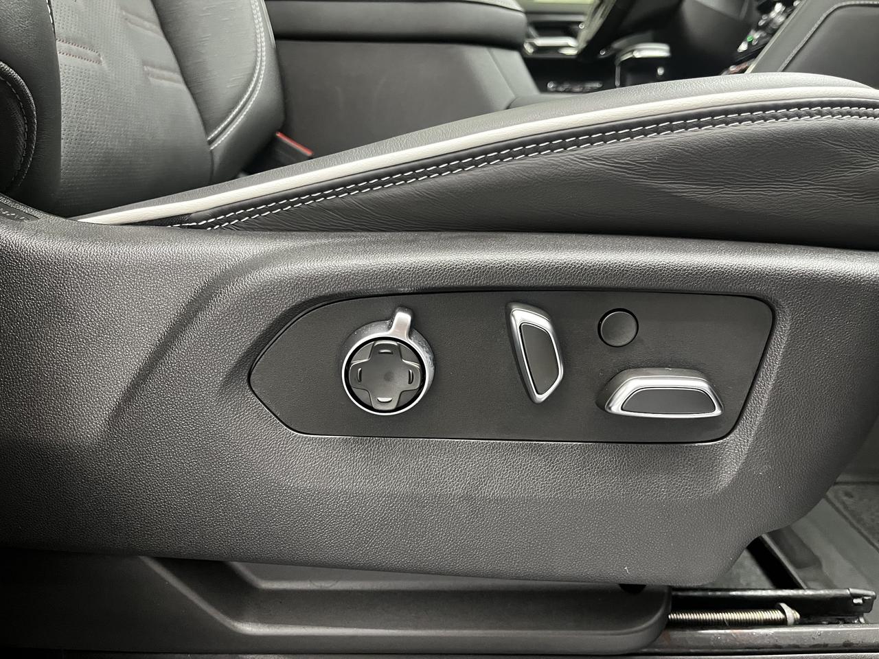 2023 GMC Sierra 1500 AT4X | Running Boards | Leather Photo