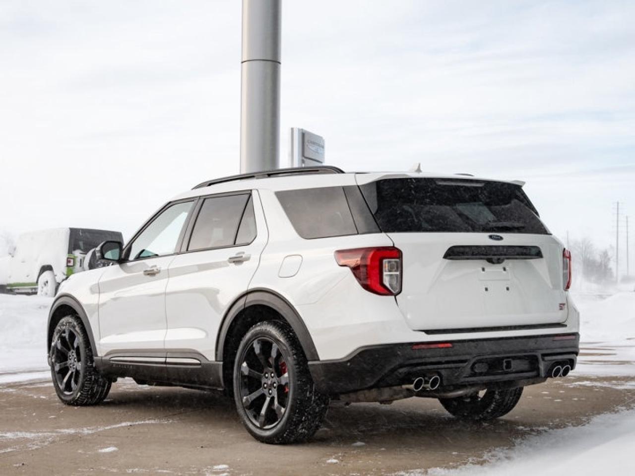 2024 Ford Explorer ST Photo