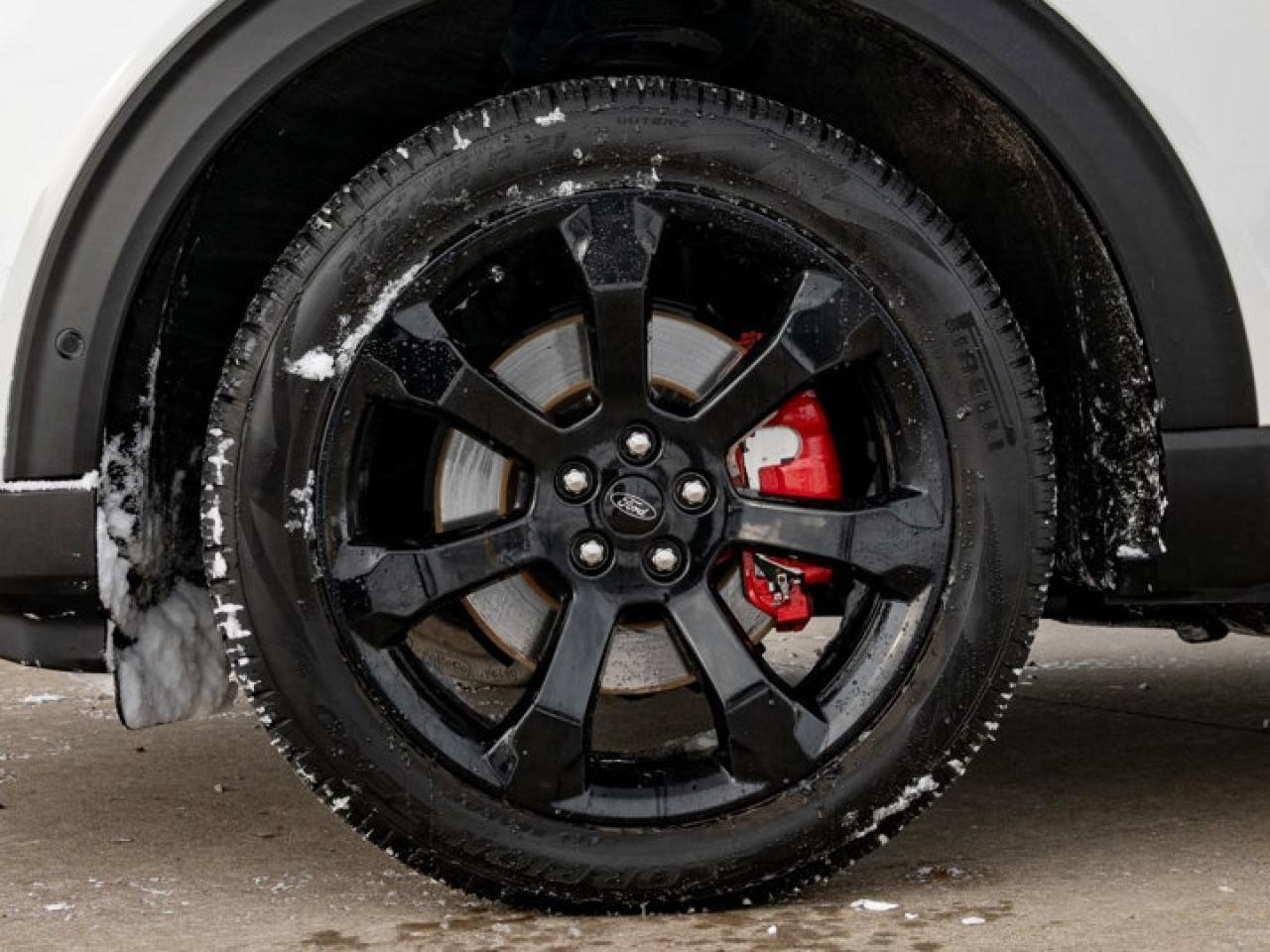 2024 Ford Explorer ST Photo