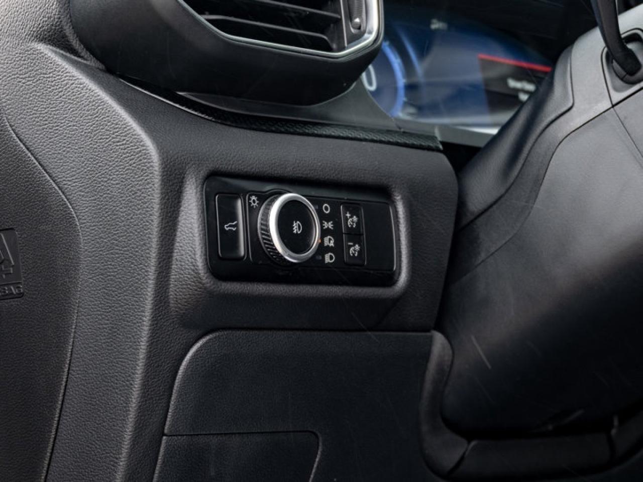 2024 Ford Explorer ST Photo