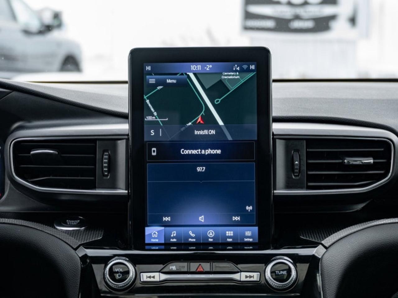 2024 Ford Explorer ST Photo