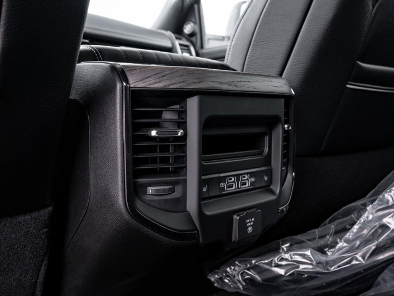 2026 RAM 3500 Limited Photo