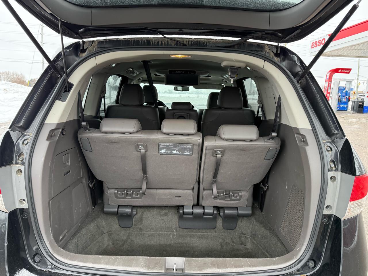 2015 Honda Odyssey Touring w/RES & Navi Photo