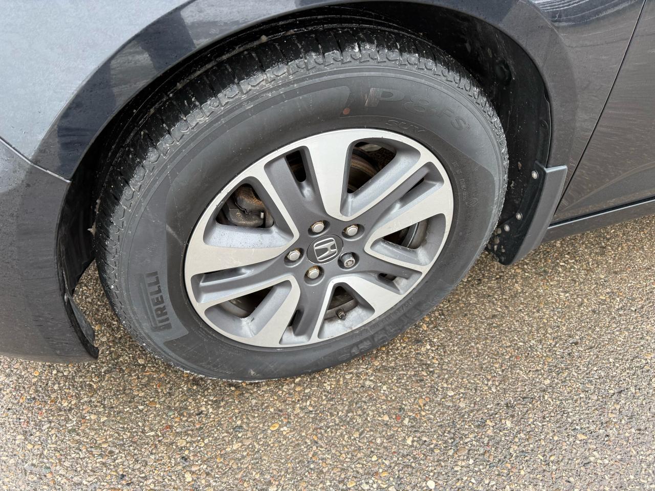 2015 Honda Odyssey Touring w/RES & Navi Photo