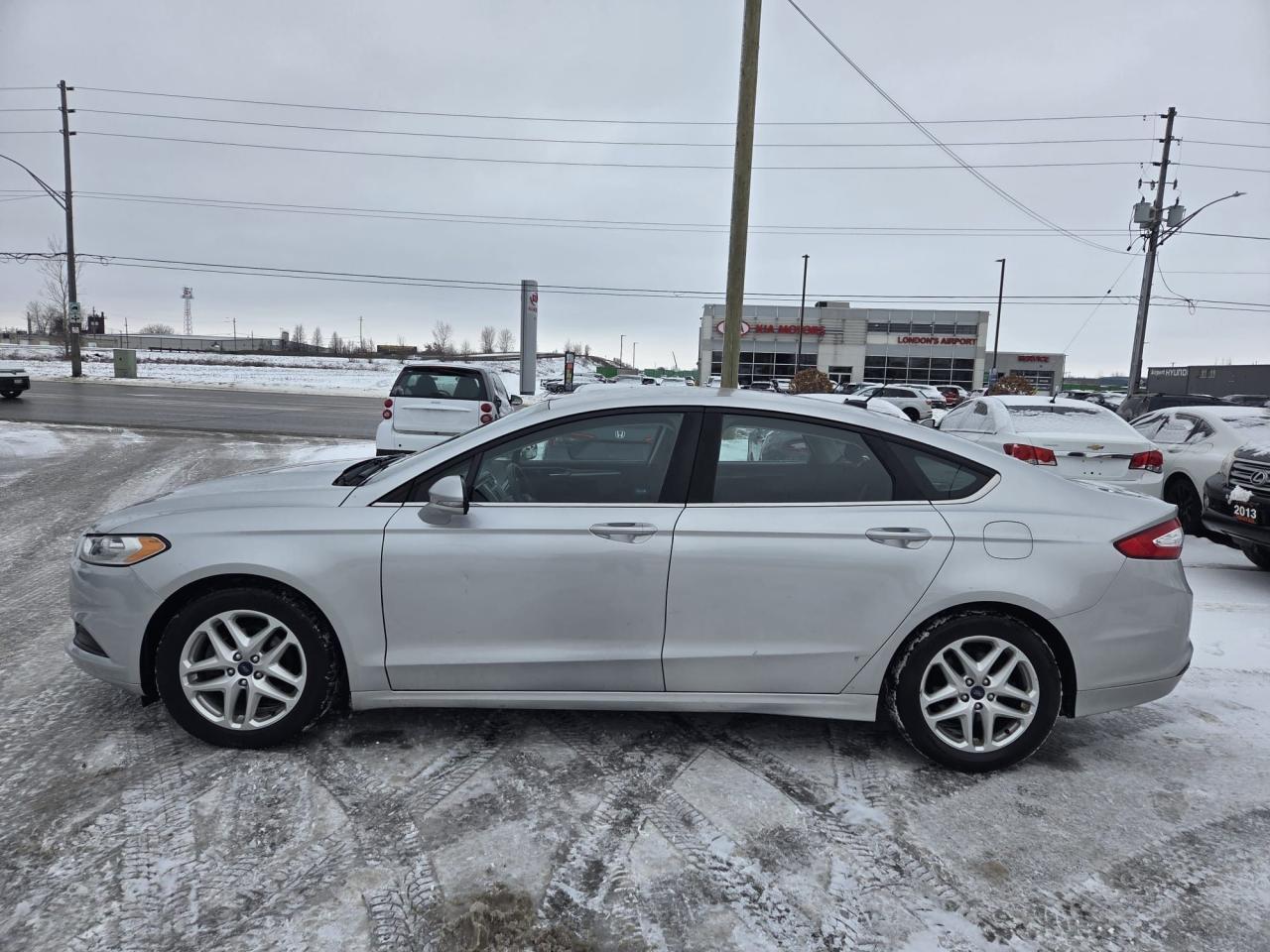 2014 Ford Fusion SE, AUTO, SEDAN, ONLY 142KMS, CERTIFIED Photo