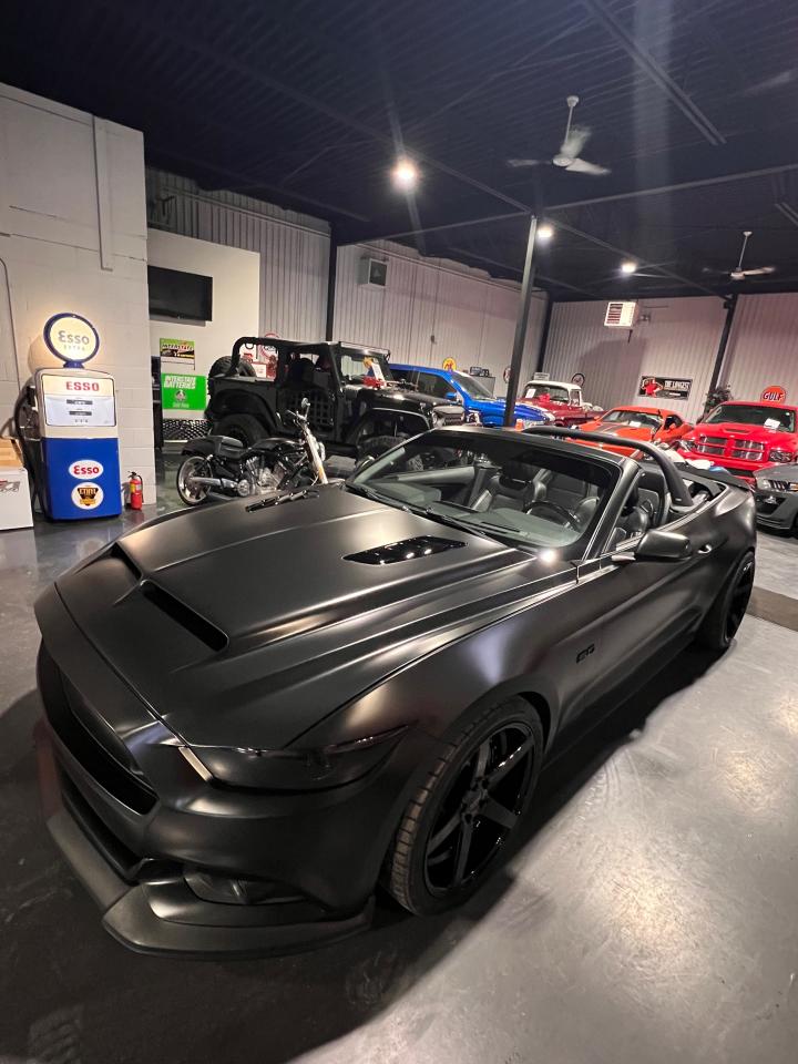 2015 Ford Mustang 2dr Conv GT Premium Photo