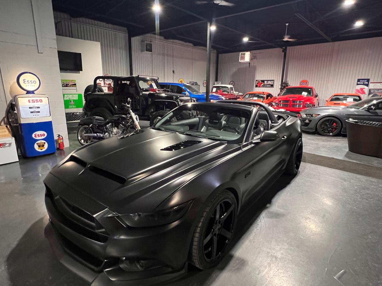 2015 Ford Mustang 2dr Conv GT Premium Photo