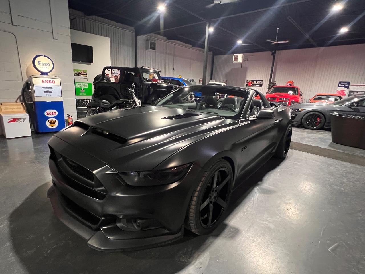 2015 Ford Mustang 2dr Conv GT Premium Photo0