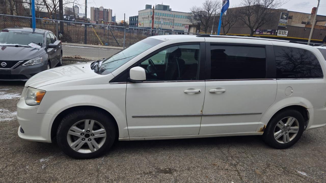 2011 Dodge Grand Caravan Crew Photo
