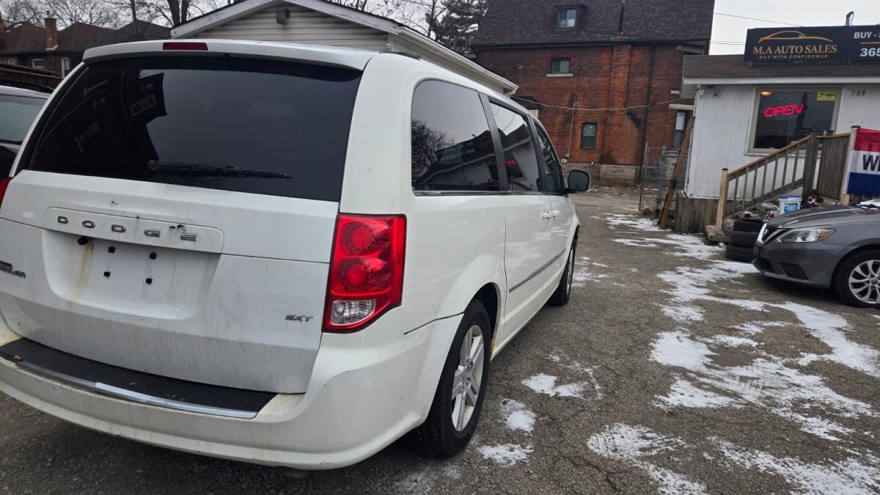 2011 Dodge Grand Caravan Crew Photo