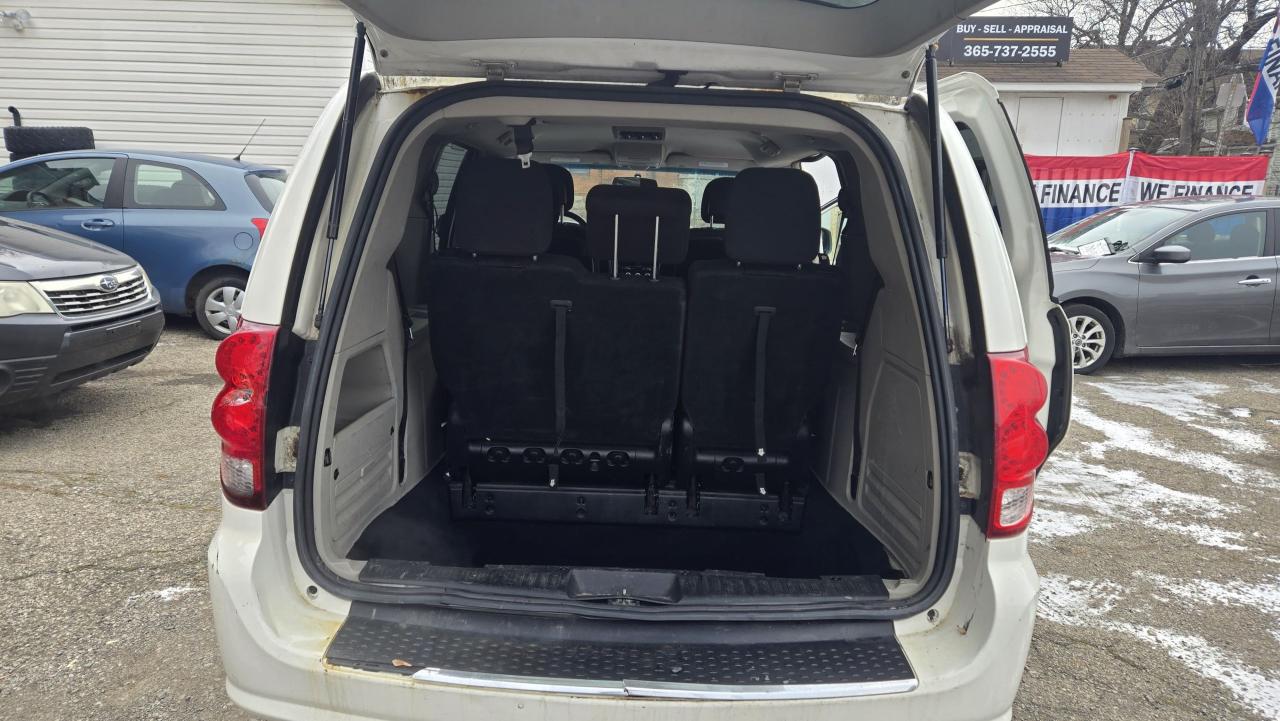 2011 Dodge Grand Caravan Crew Photo