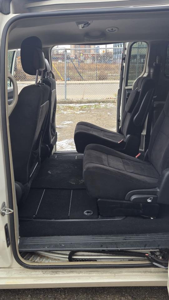 2011 Dodge Grand Caravan Crew Photo