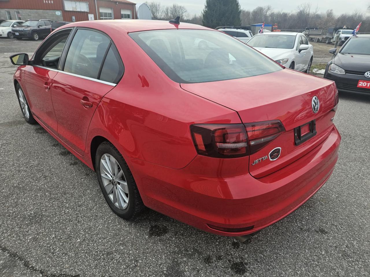 2016 Volkswagen Jetta 4dr 1.4 TSI Auto Trendline Photo4